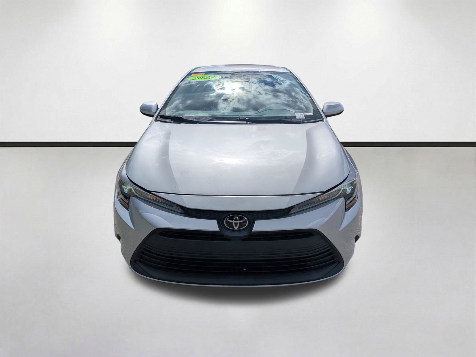 Used 2023 Toyota Corolla LE FWD image 9