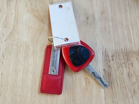 Used 2018 Ferrari California T image 37