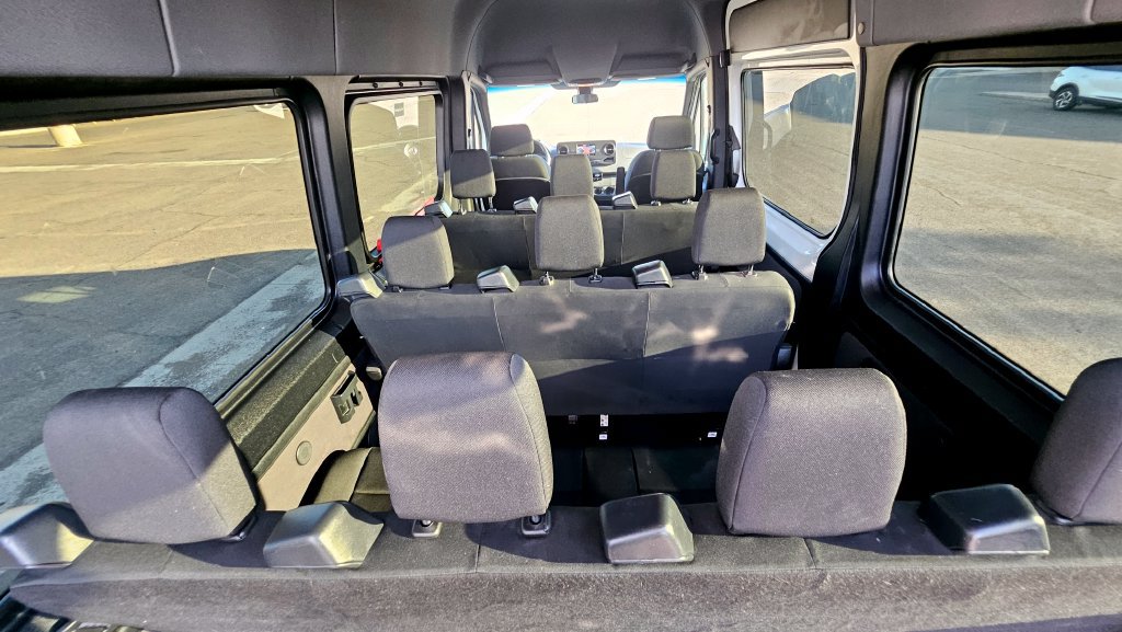 Used 2024 Mercedes-Benz Sprinter 2500 image 23