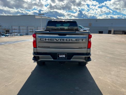 Certified 2022 Chevrolet Silverado 1500 Custom w/ LPO, Dark Essentials Package image 5