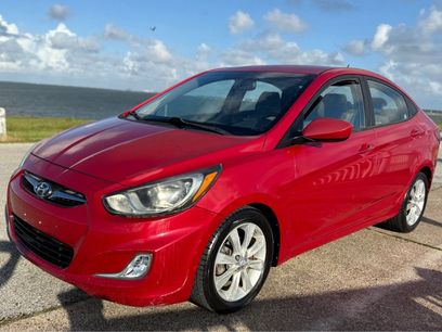 Used 2013 Hyundai Accent GLS w/ Premium Pkg