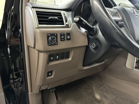 Used 2014 Lexus GX 460 w/ Premium Package AWD/4WD image 23