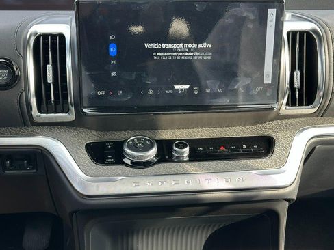 New 2026 Ford Expedition Tremor image 8