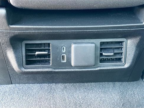 Used 2025 GMC Sierra 1500 Elevation image 25