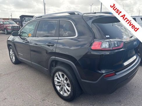 Used 2019 Jeep Cherokee Latitude w/ Popular Appearance Group FWD image 11