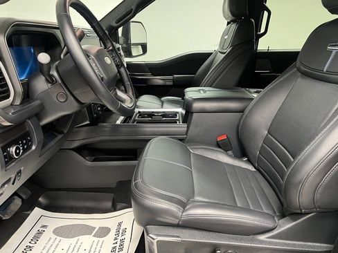 Used 2025 Ford F350 Platinum image 21