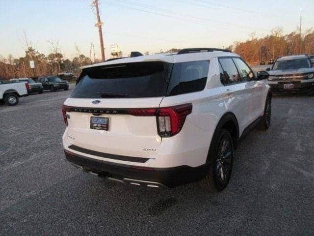 New 2026 Ford Explorer Active w/ Active Comfort Package AWD/4WD image 5