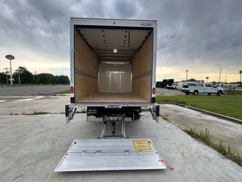 New 2027 Ford E-450 and Econoline 450 Super Duty w/ Power Equipment Group RWD image 6
