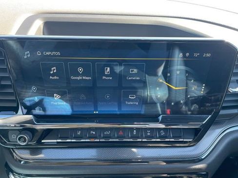 Used 2024 Chevrolet Silverado 2500 ZR2 w/ Technology Package AWD/4WD image 3