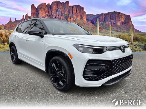 New 2026 Volkswagen Tiguan SE R-Line image 9