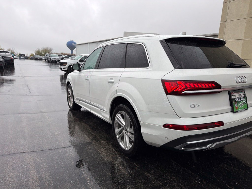 Used 2023 Audi Q7 3.0T Premium Plus AWD/4WD image 11