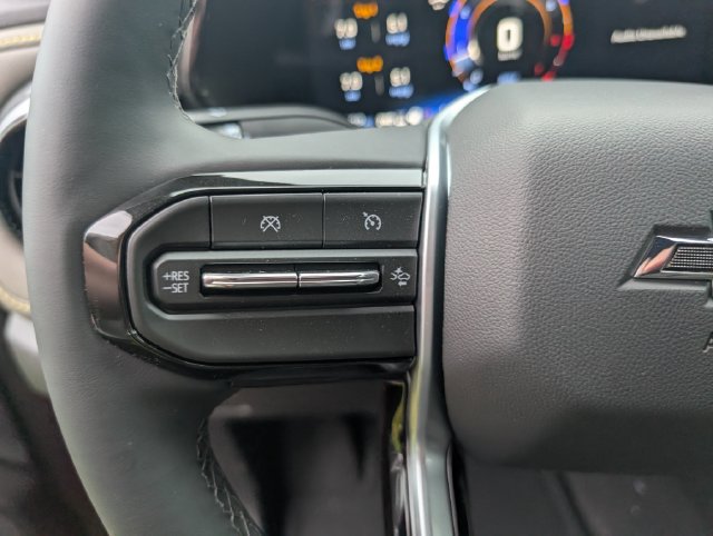 New 2026 Chevrolet Colorado ZR2 w/ Technology Package AWD/4WD image 23