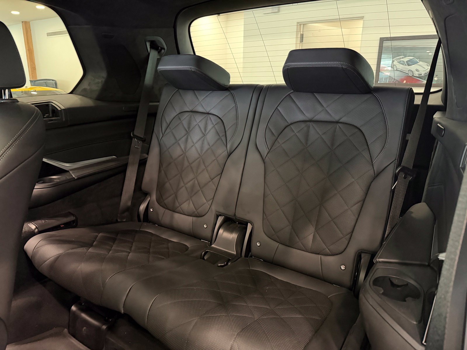 Used 2023 BMW X7 xDrive40i w/ M Sport Package AWD/4WD image 21