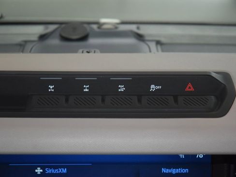 Used 2023 Ford Bronco Wildtrak AWD/4WD image 30