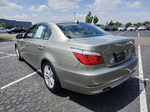 Used 2010 BMW 528i xDrive Sedan AWD/4WD image 15