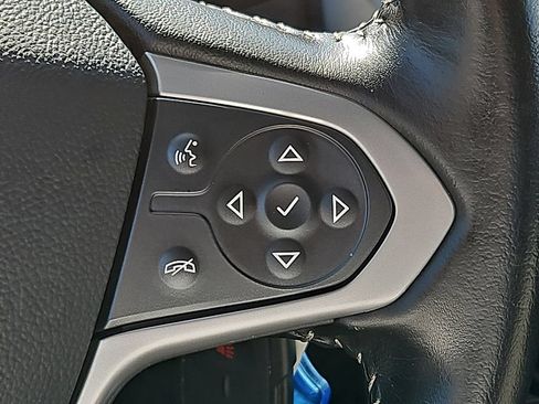 Used 2022 Chevrolet Colorado LT AWD/4WD image 21