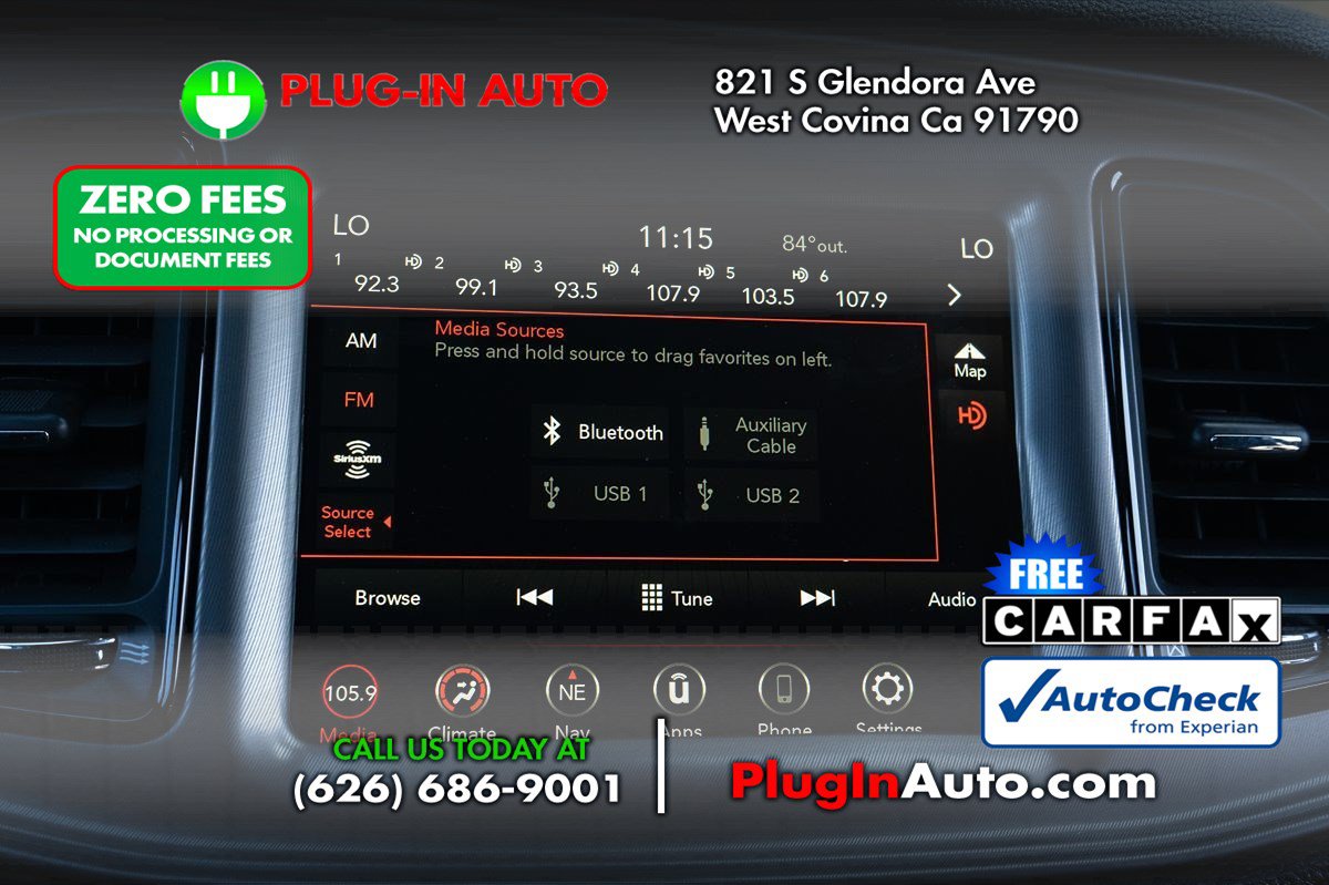 Used 2023 Dodge Challenger SXT RWD image 22