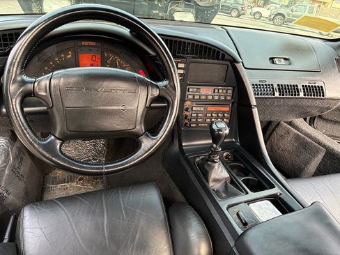 Used 1992 Chevrolet Corvette Convertible image 14