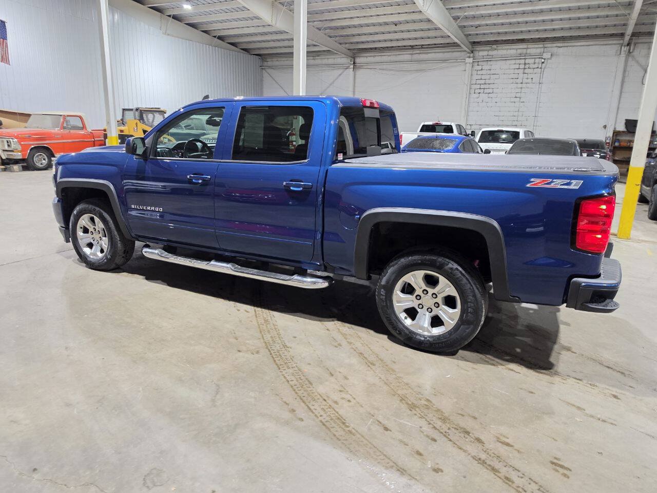 Used 2017 Chevrolet Silverado 1500 LT w/ All Star Edition AWD/4WD image 7