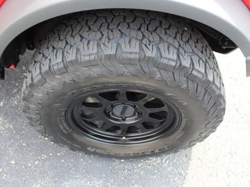 Used 2023 Ford Bronco Wildtrak AWD/4WD image 10
