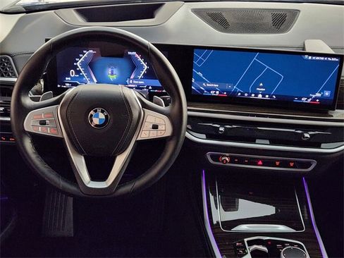 Used 2025 BMW X7 xDrive40i image 26