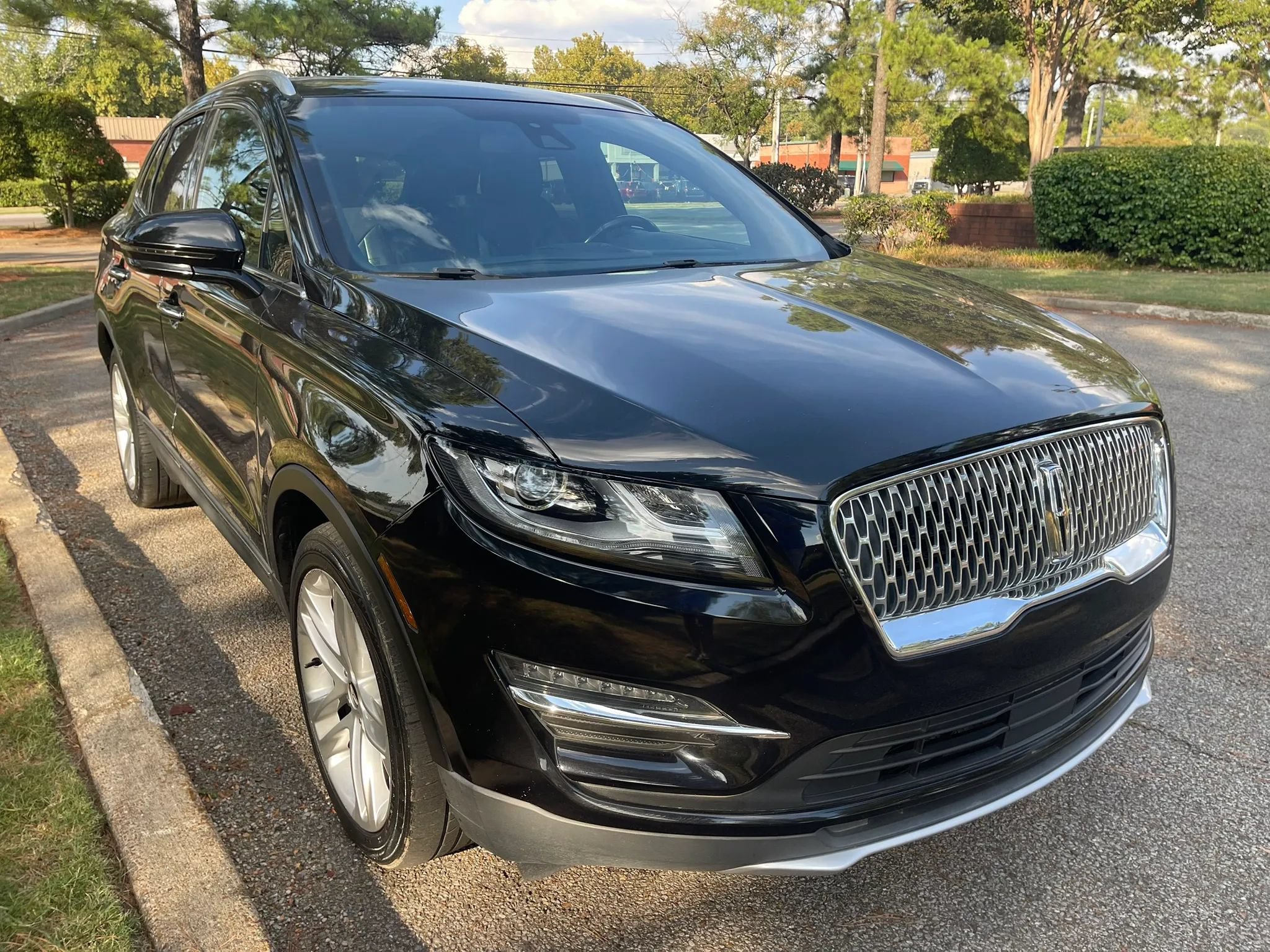 Used 2019 Lincoln MKC Reserve w/ MKC Climate Package AWD/4WD image 7