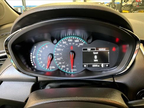 Used 2022 Chevrolet Trax LT w/ Midnight Edition AWD/4WD image 26