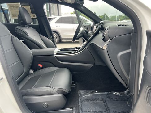 Certified 2025 Mercedes-Benz GLC 350e 4MATIC image 35
