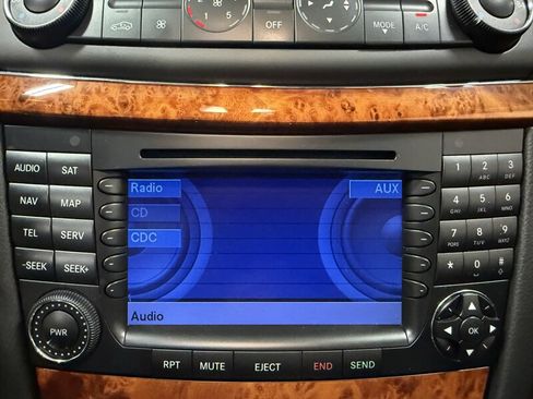 Used 2006 Mercedes-Benz E 350 4MATIC Sedan image 23