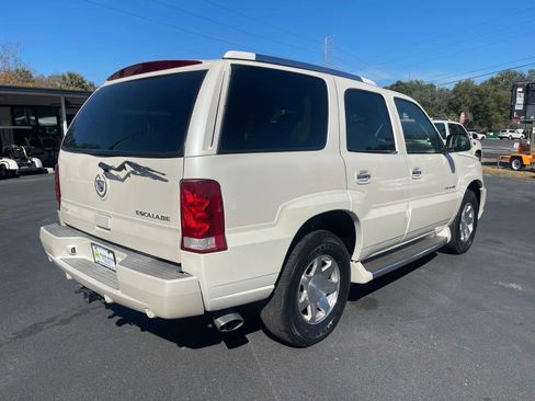Used 2002 Cadillac Escalade Luxury image 6