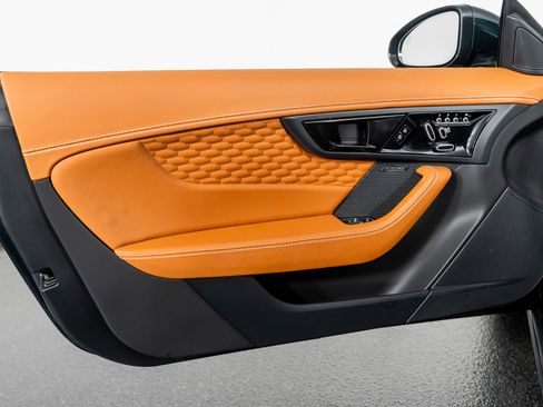 Used 2023 Jaguar F-TYPE R image 44