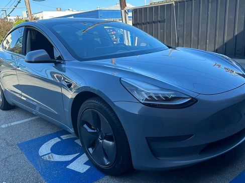 Used 2019 Tesla Model 3 RWD image 1