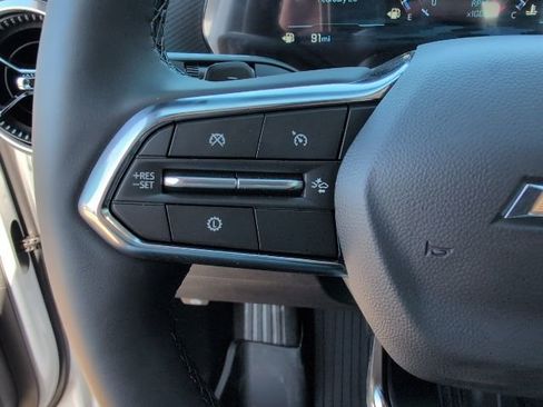 New 2026 Chevrolet Equinox LT w/ Safety and Technology Package FWD image 16