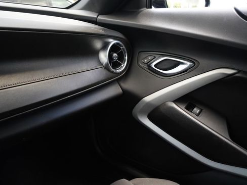 Used 2020 Chevrolet Camaro SS RWD image 35