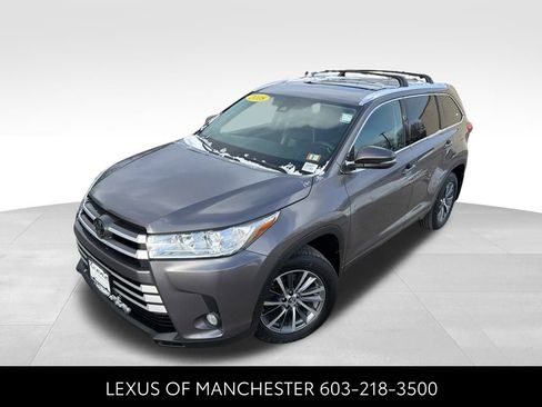 Used 2018 Toyota Highlander XLE image 1