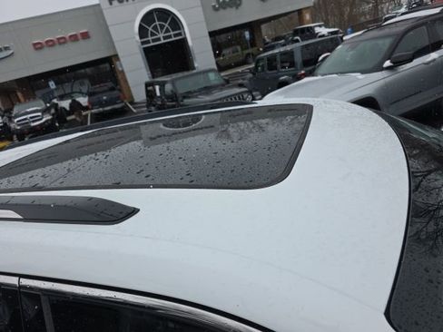 Used 2022 Jeep Grand Cherokee L Overland image 32