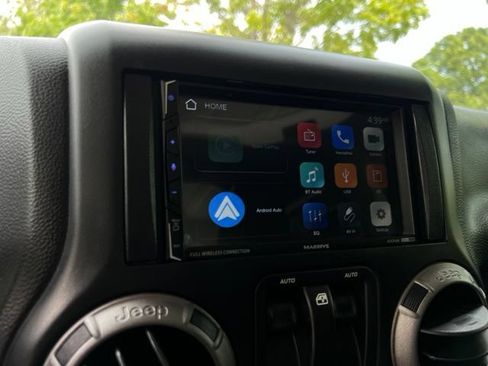 Used 2016 Jeep Wrangler Sport AWD/4WD image 28