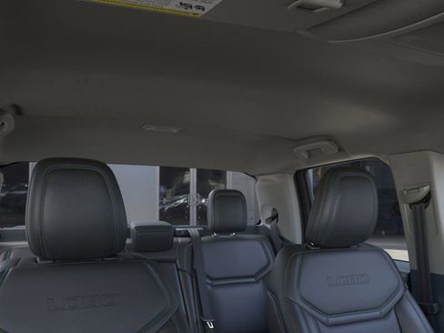 New 2025 Ford Maverick Lobo image 13