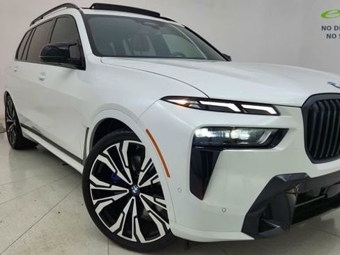 Used 2025 BMW X7 M60i AWD/4WD image 1