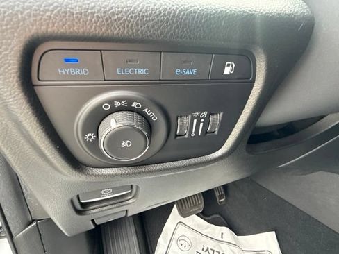 Used 2022 Jeep Grand Cherokee Summit w/ Luxury Tech Group V AWD/4WD image 19