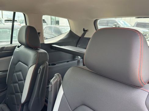 New 2026 Volkswagen Atlas Peak Edition AWD/4WD image 27