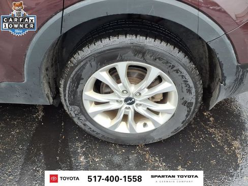 Used 2022 Kia Telluride LX FWD image 10
