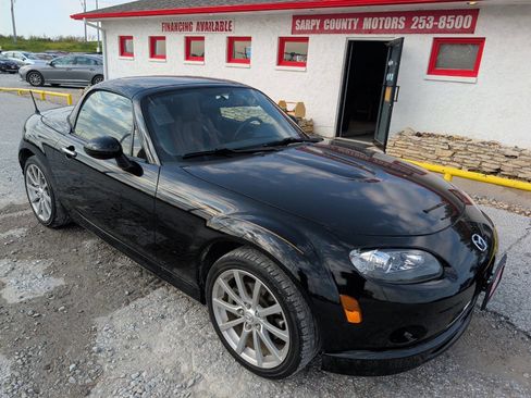 Used 2008 MAZDA MX-5 Miata Grand Touring w/ Premium Pkg image 1