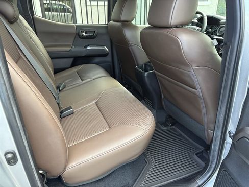 Used 2023 Toyota Tacoma Limited image 27