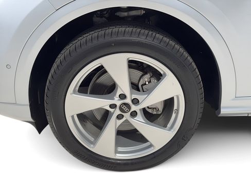 New 2025 Audi Q5 Premium Plus image 12