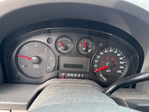 Used 2004 Ford Freestar SE image 8