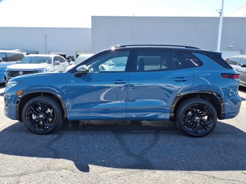 New 2026 Volkswagen Tiguan SE R-Line AWD/4WD image 2