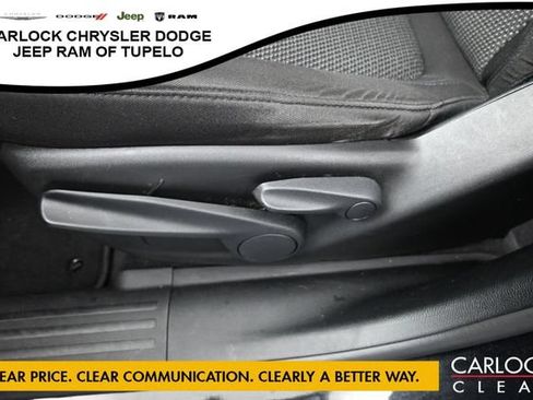 Used 2021 Jeep Cherokee Latitude FWD image 16