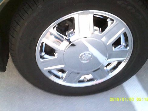 Used 2006 Cadillac DTS FWD image 3