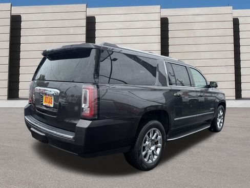 Used 2017 GMC Yukon XL Denali w/ Open Road Package AWD/4WD image 5
